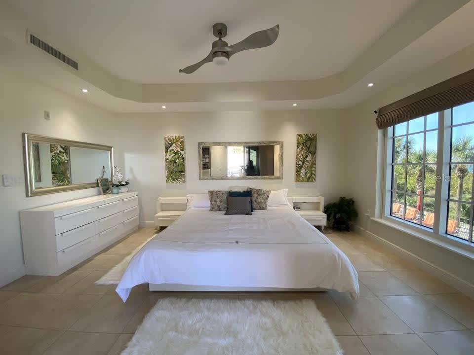 940 Gulf Blvd Unit 200