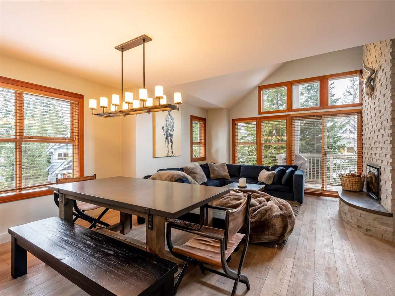 4-4661 Blackcomb Wy