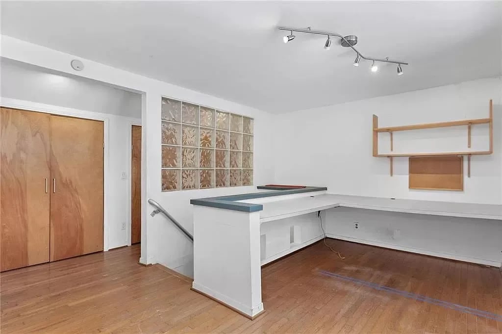 2812 W. 90th Street