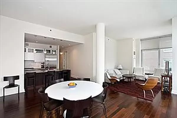 243 West 60th Street Unit: 4E