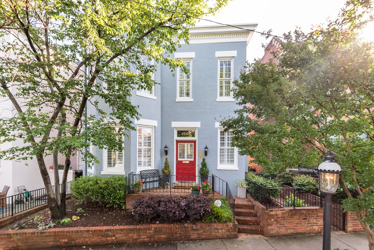 Selling and Taking Care of Old Houses