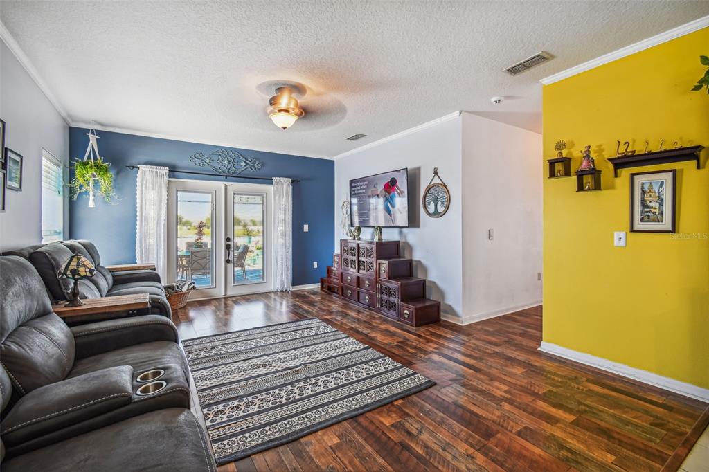 3154 Queen Alexandria Dr