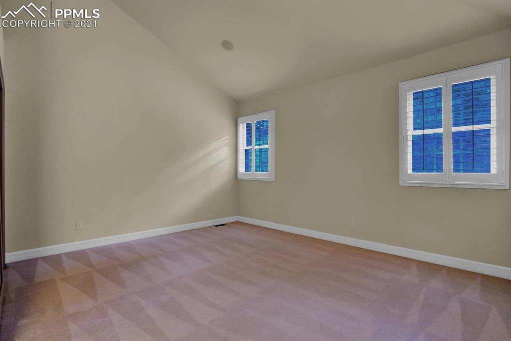 1275 Log Hollow Point