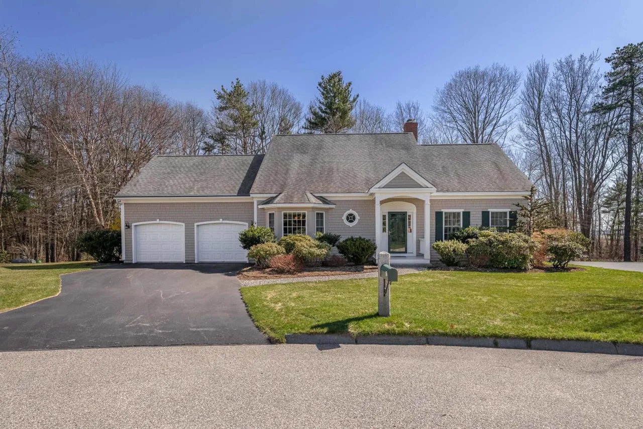 Home for Sale – 16 Admiral’s Way, Kennebunk, ME