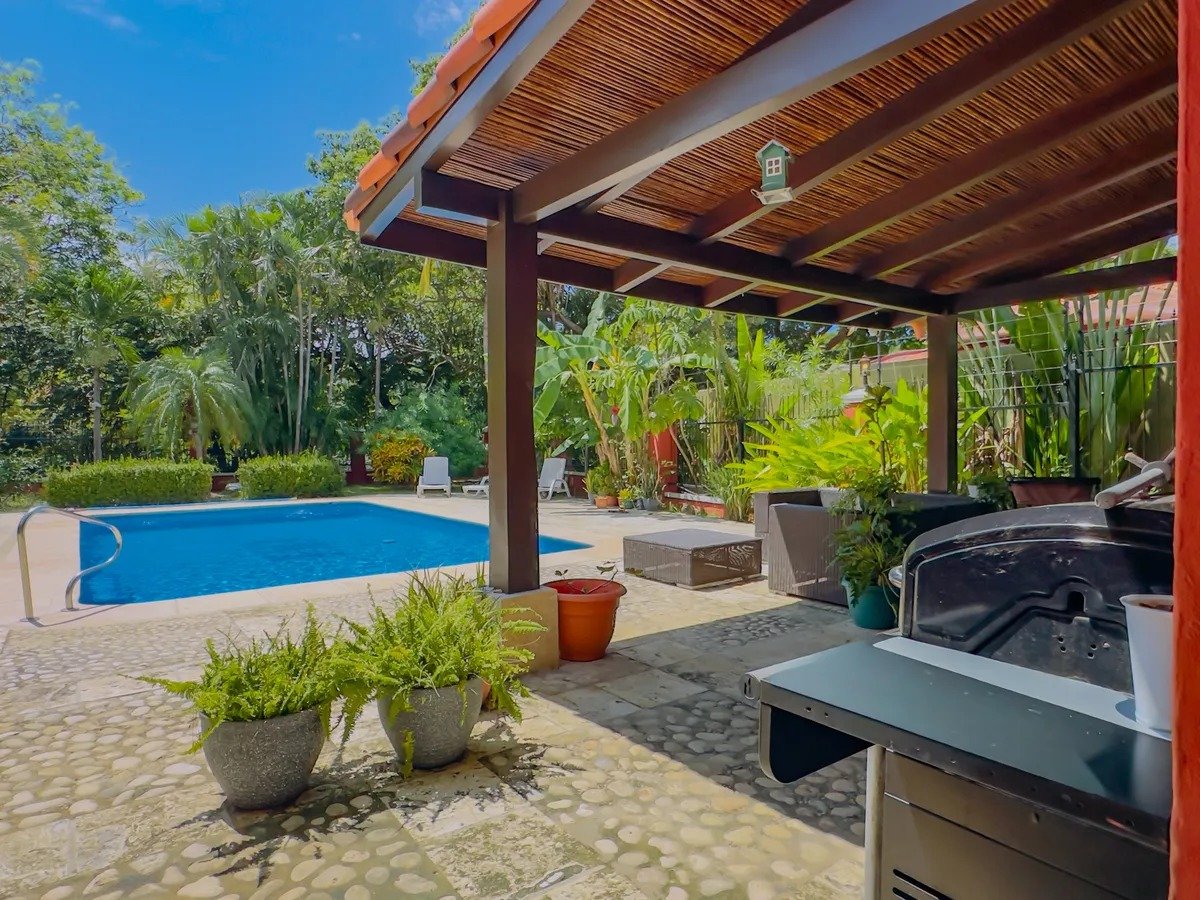 Gated Colonial Home With Casita, Papagayo, Guanacaste