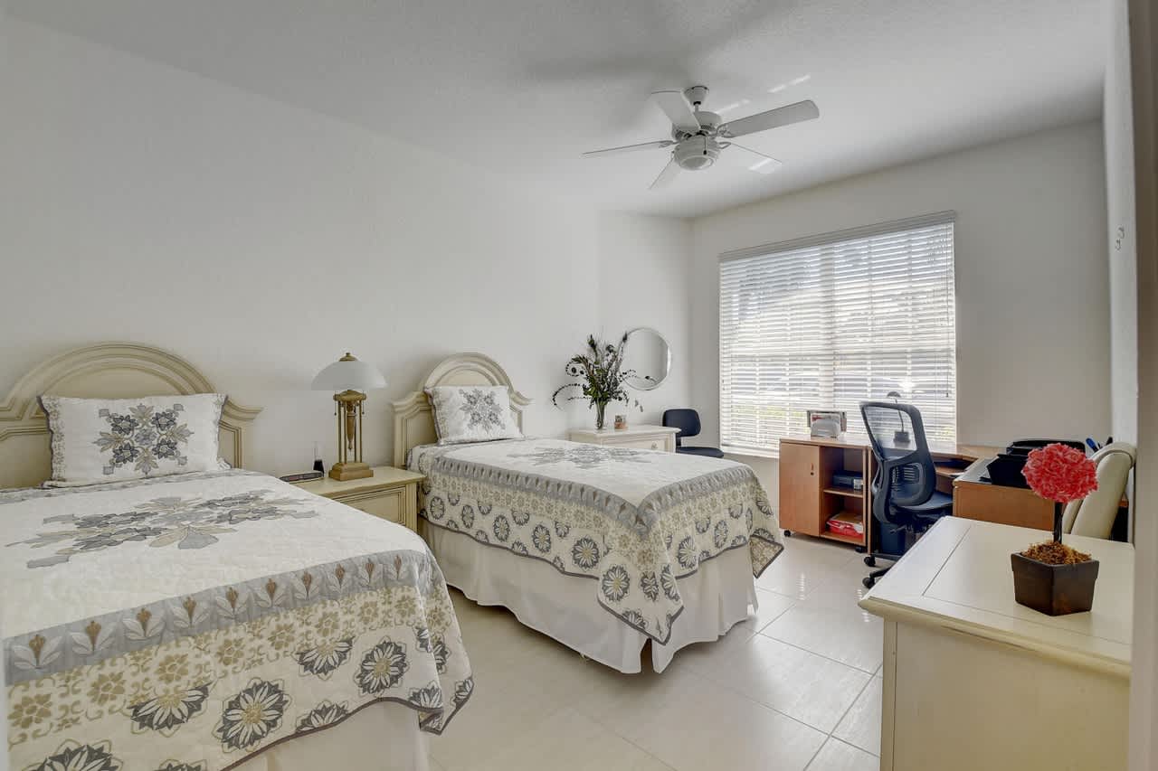 3410 NW 51st Pl