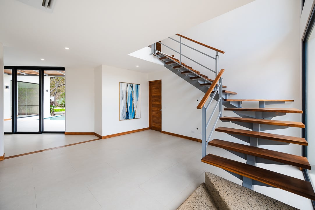 Modern Tropical Infinity Pool Villa, Tamarindo, Guanacaste