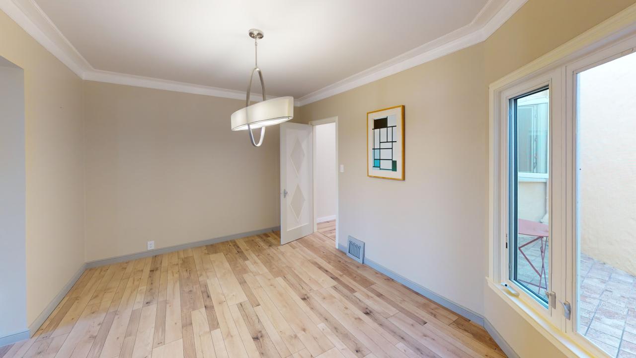 Renovated Sunset Semi-detached House with Center patio & Ocean Views: 3524 Kirkham