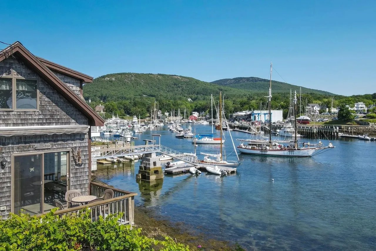 New Listing: 6 Bay Road, Camden, ME 04843 – $1,700,000