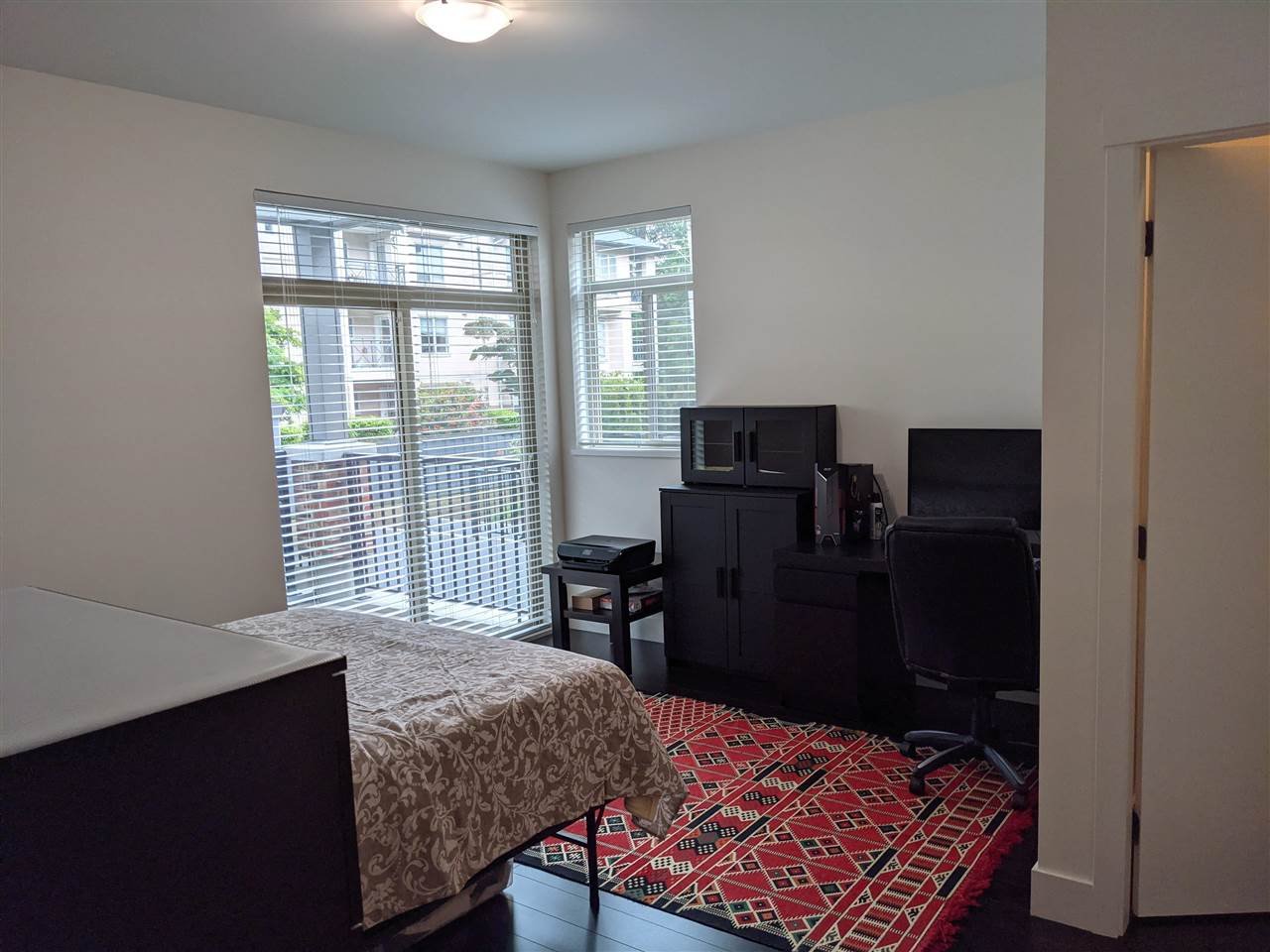 109-2436 Kelly Ave