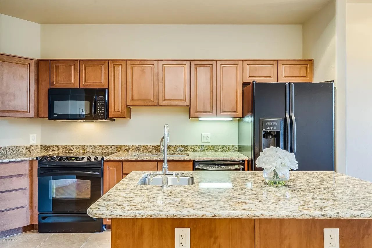 446 N Campbell Ave, #1305