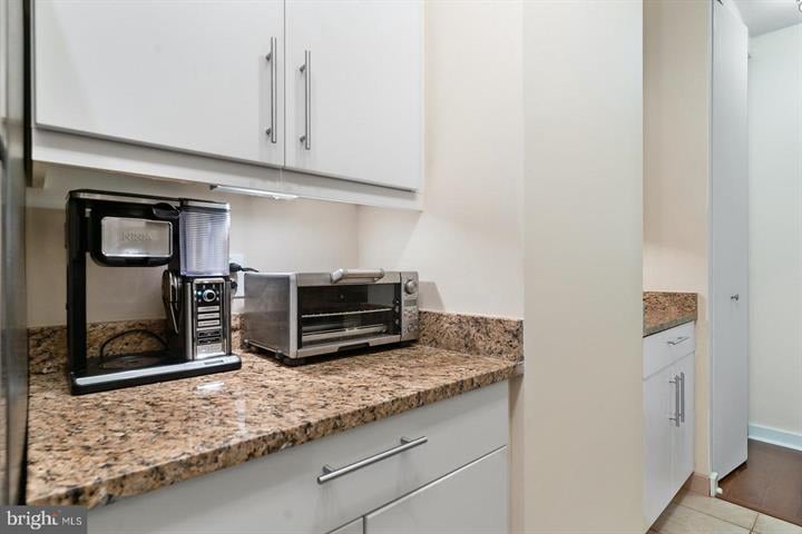 219-29 S 18th St Unit: 1620