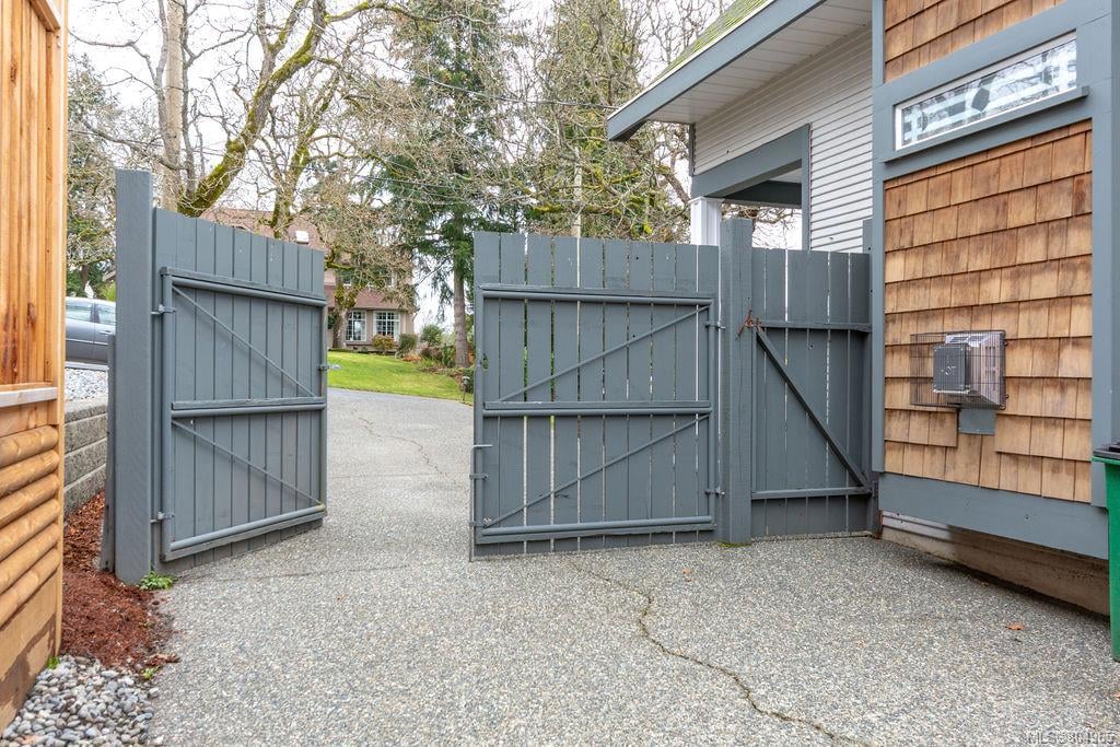 1235 Glyn Rd