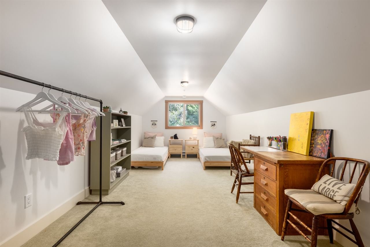 946 Spyglass Rd