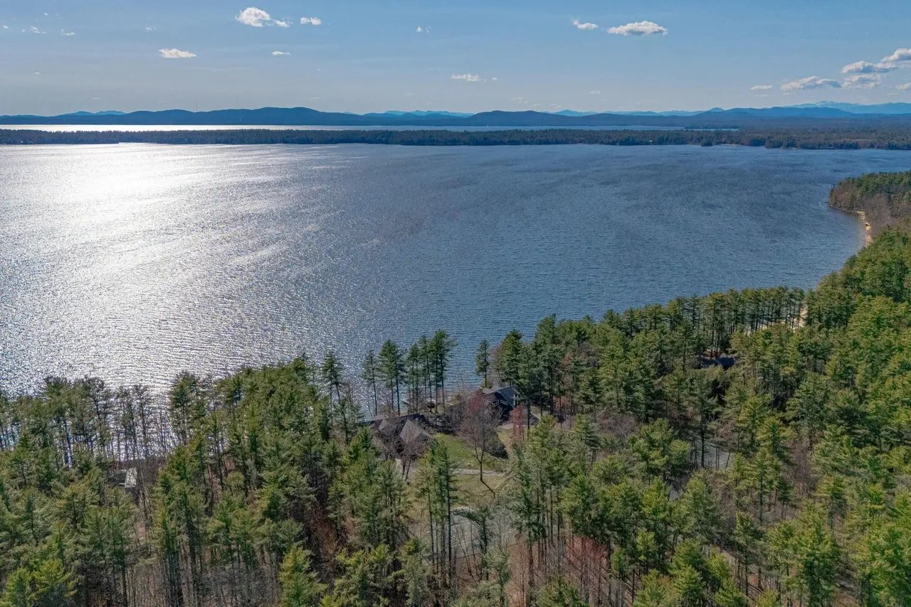 Life on the Lake: Exceptional Maine Lakefront Homes to Enjoy This Summer