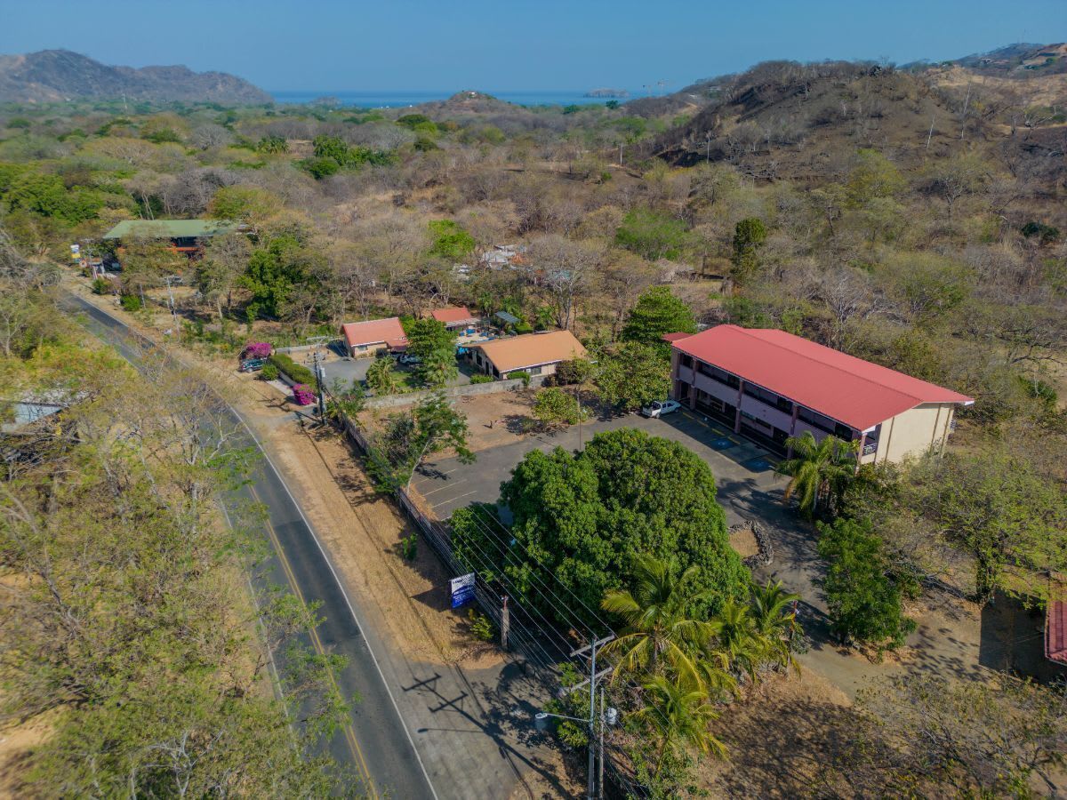 Prime Commercial Investment Opportunity in Playas del Coco