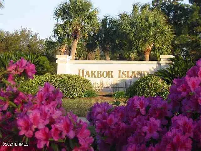 52 Harbor Drive N