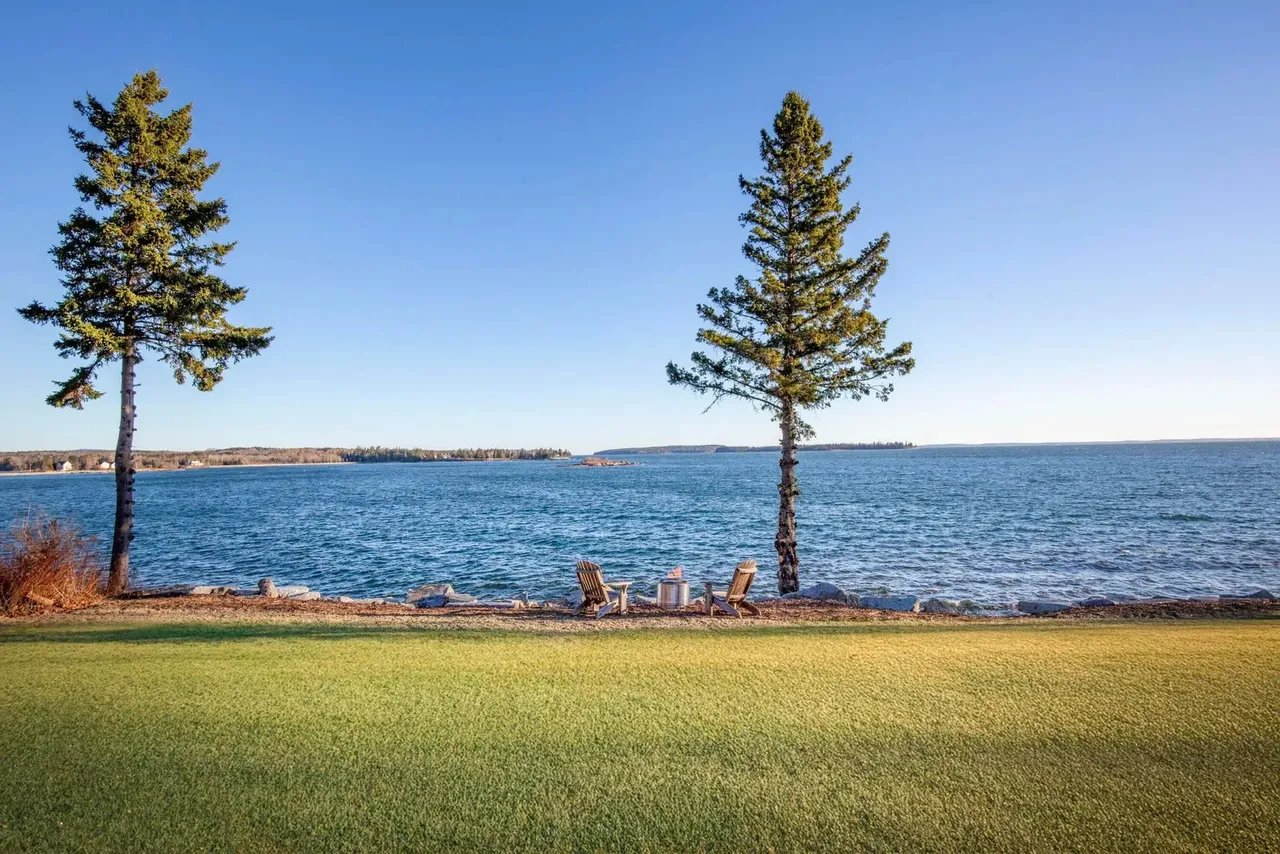 New Listing! 4 & 5 Anchorage Lane, Owls Head, ME 04854 – $1,450,000
