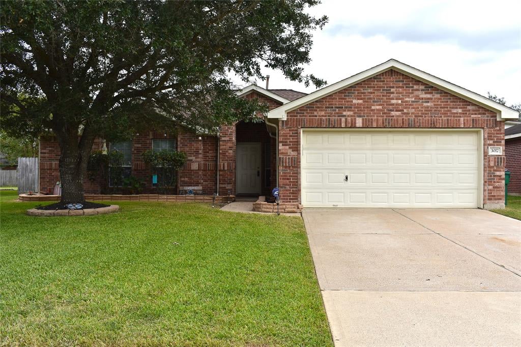 3017 Community Dr