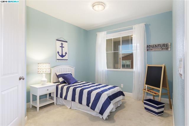 6463 Bayview Dr, Oakland, CA 94605