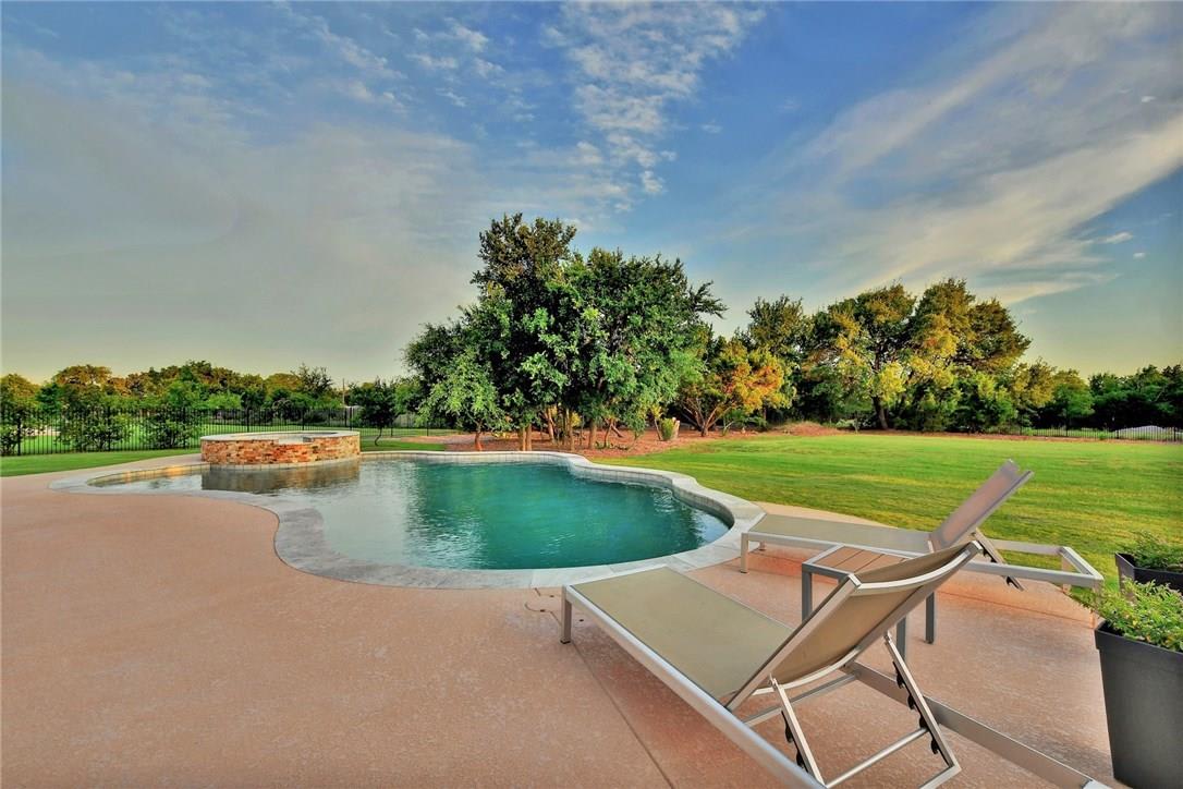 401 Old Pecan Ln