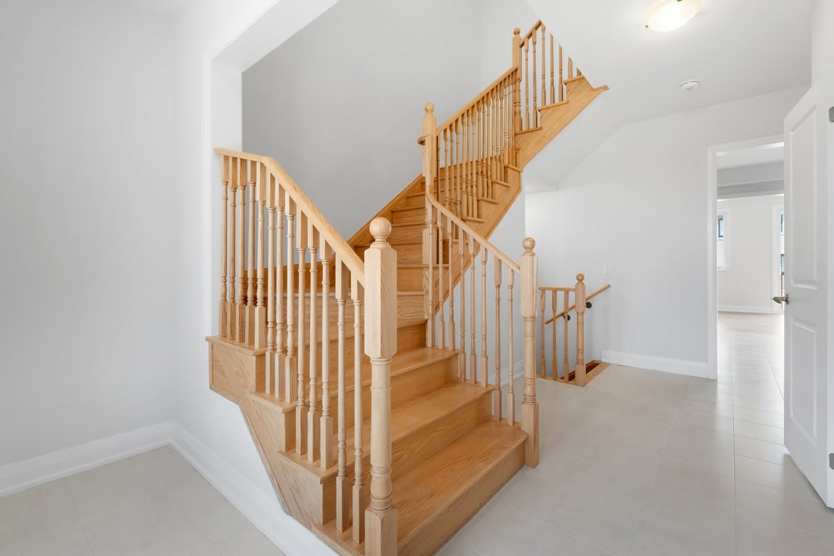 257 Harwood Ave