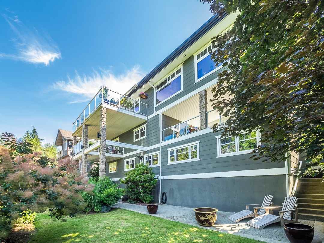 1032 Glacier View Dr