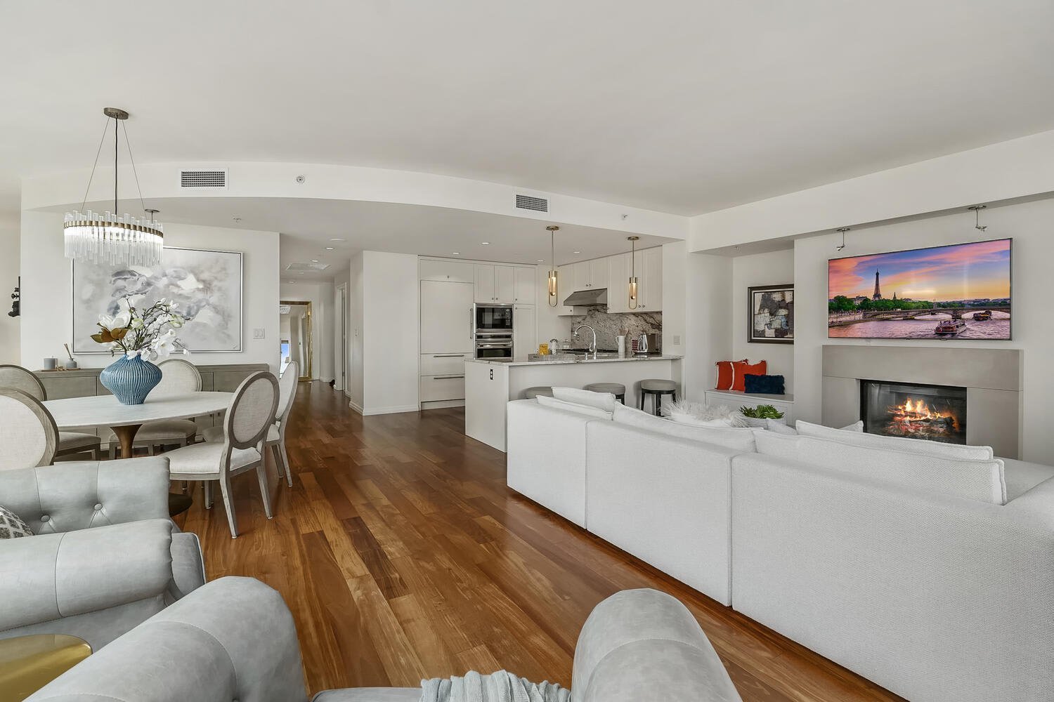 500 106th Avenue NE, Unit 601