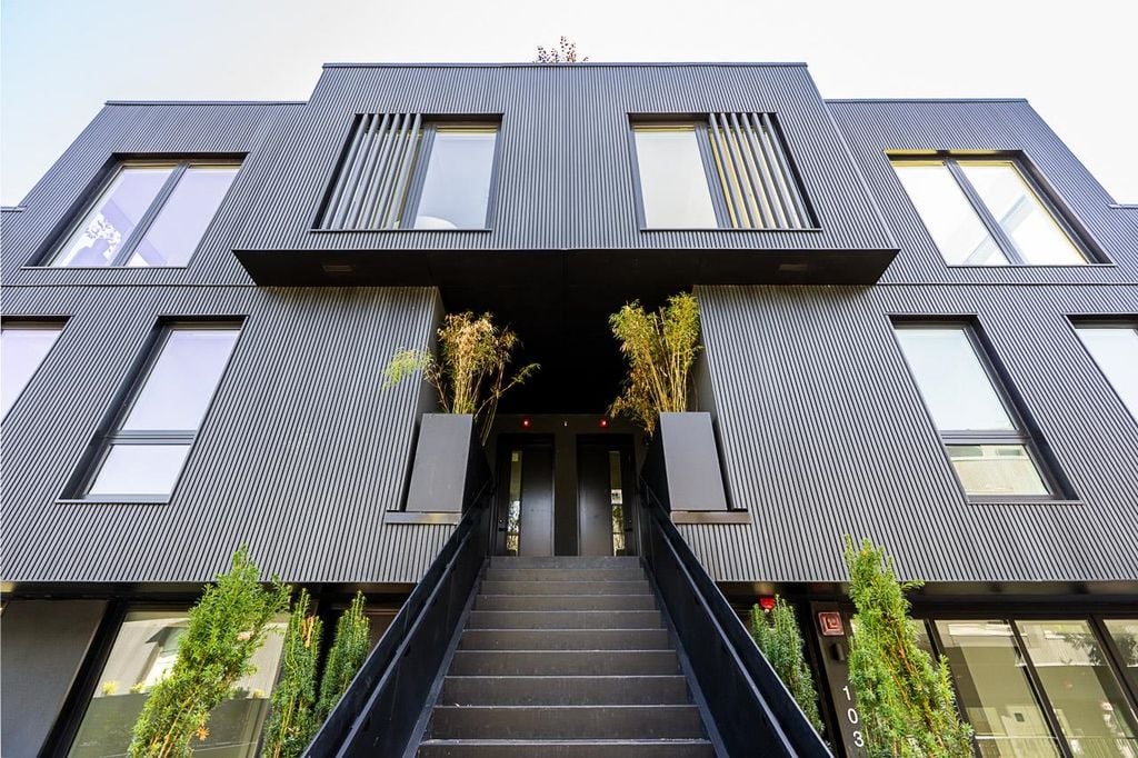 539 W 28th Avenue 202, Vancouver