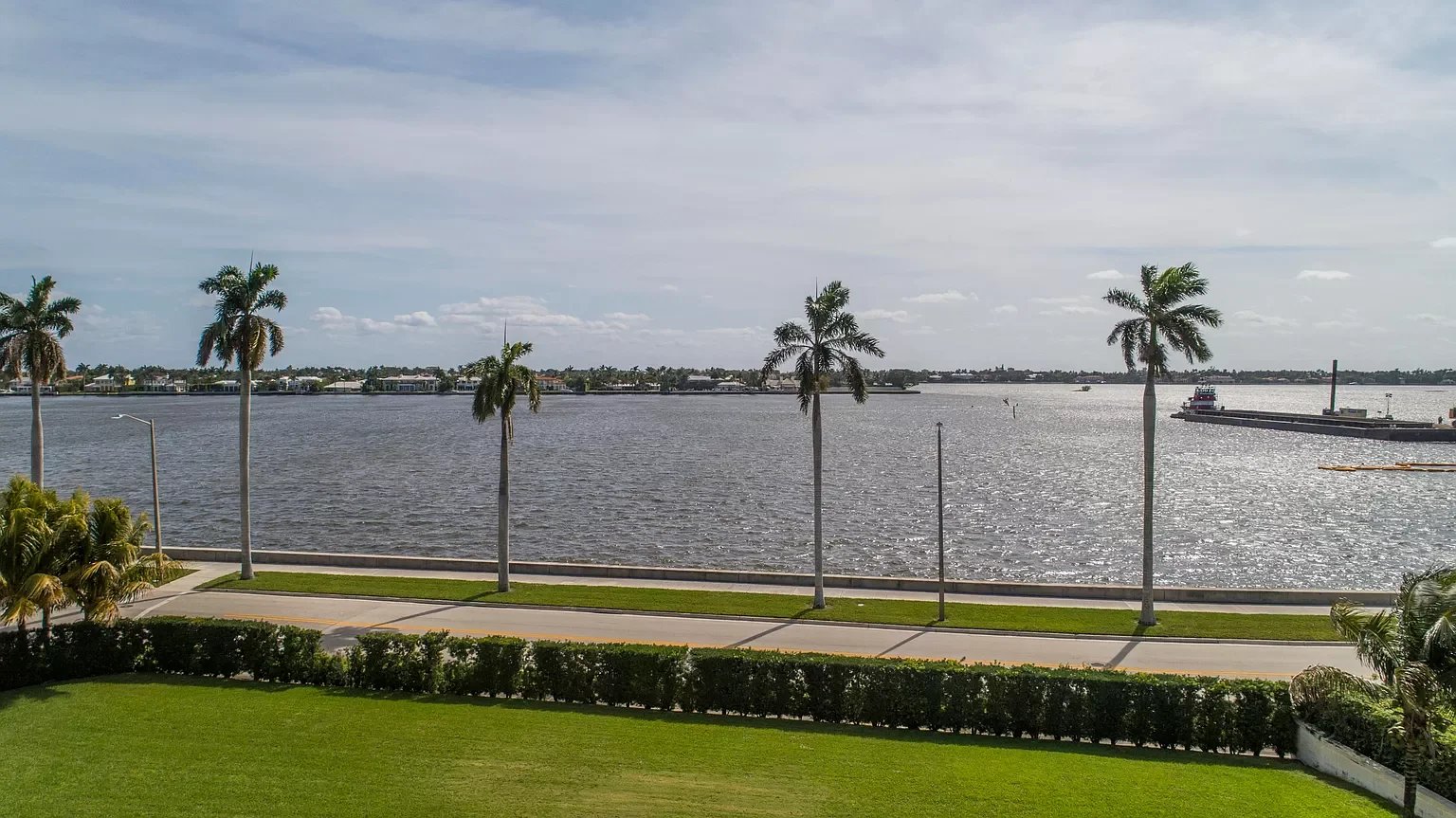 2501 S Flagler Dr