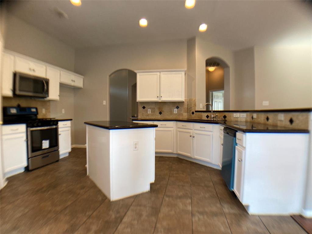 14315 Fenton Ln