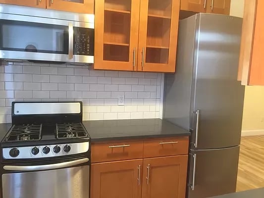 1207 Nostrand Avenue Unit: 1R