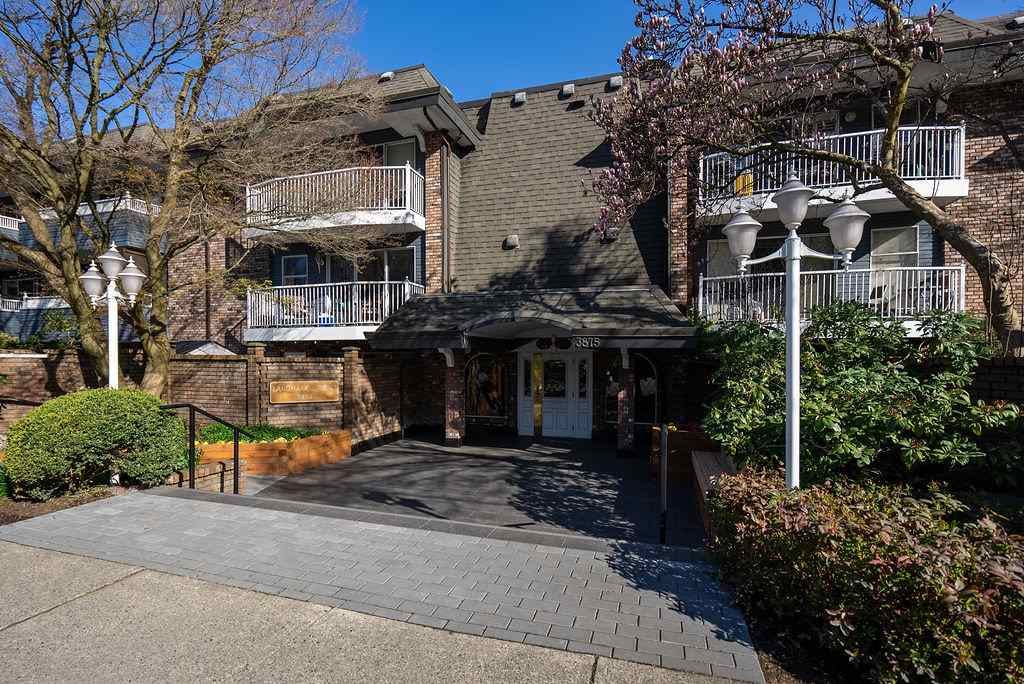 108-3875 W 4th Ave