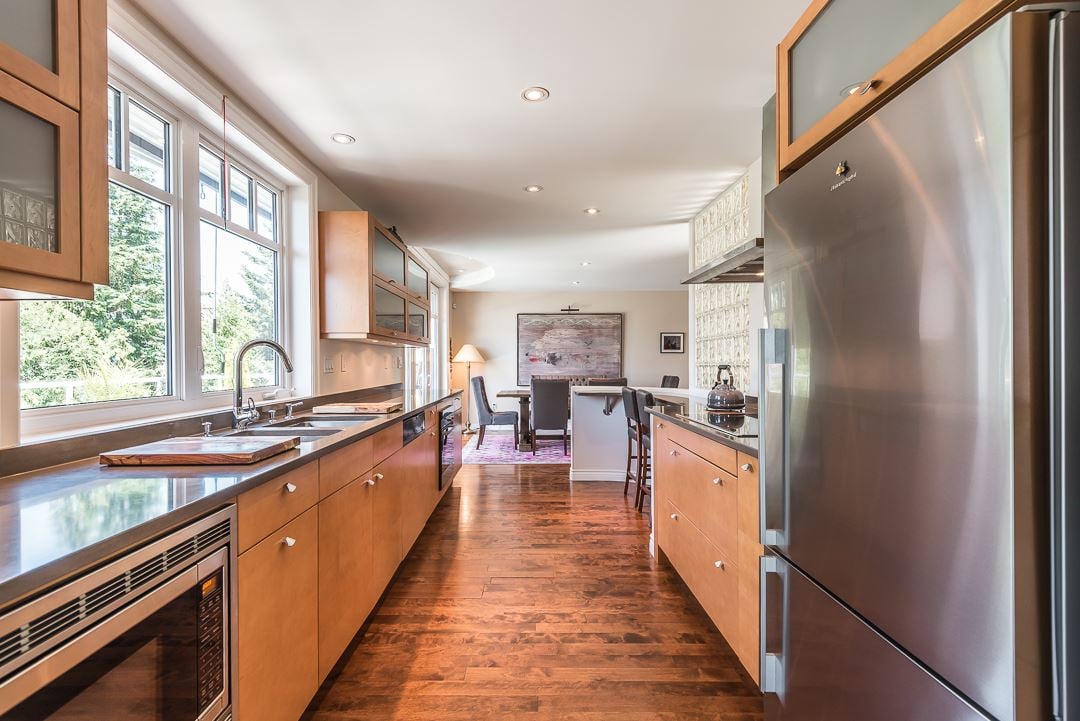 1032 Glacier View Dr
