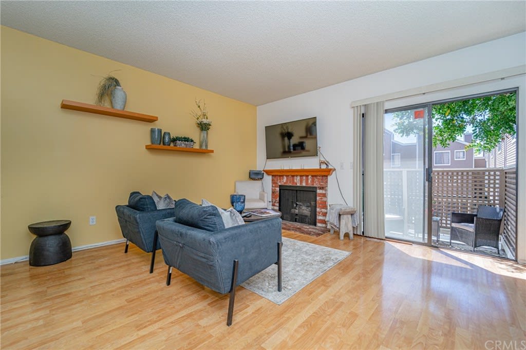 15135 Nordhoff St, #16