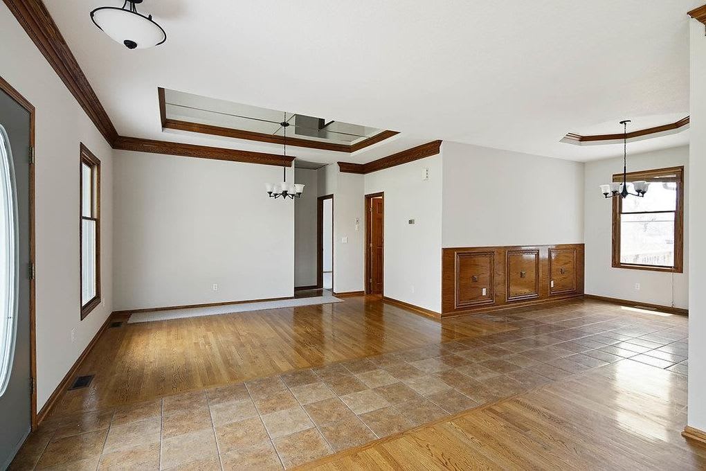 305 NE Forest Avenue