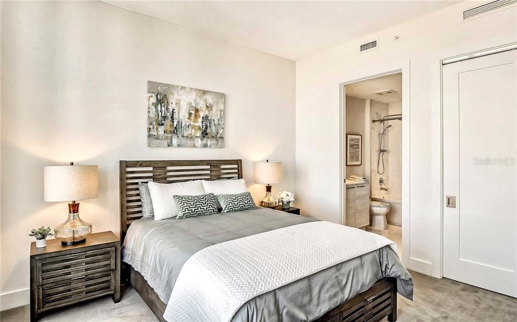 111 S Pineapple Ave #821