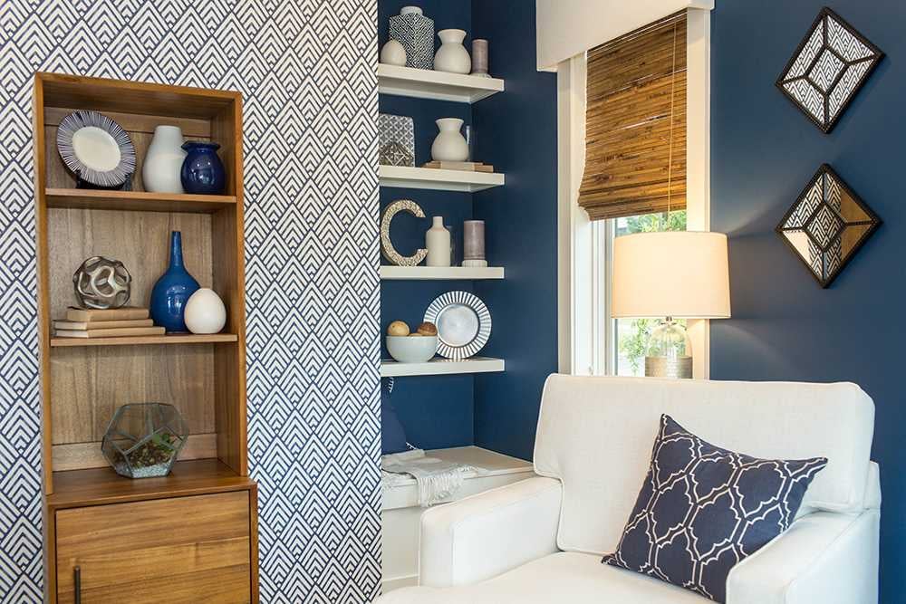 TREND ALERT: Indigo & White