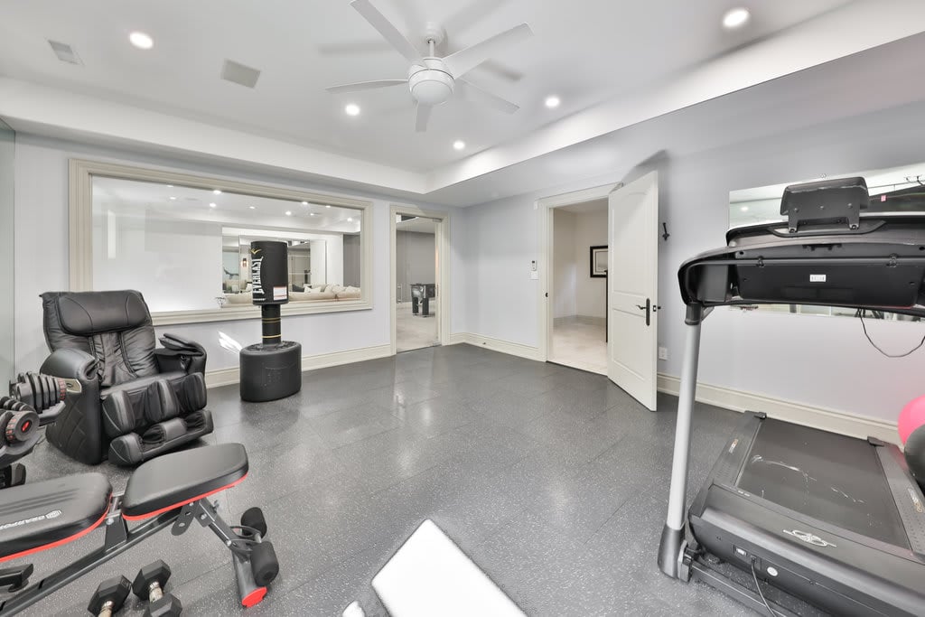 2015 Elmhurst Avenue, Oakville