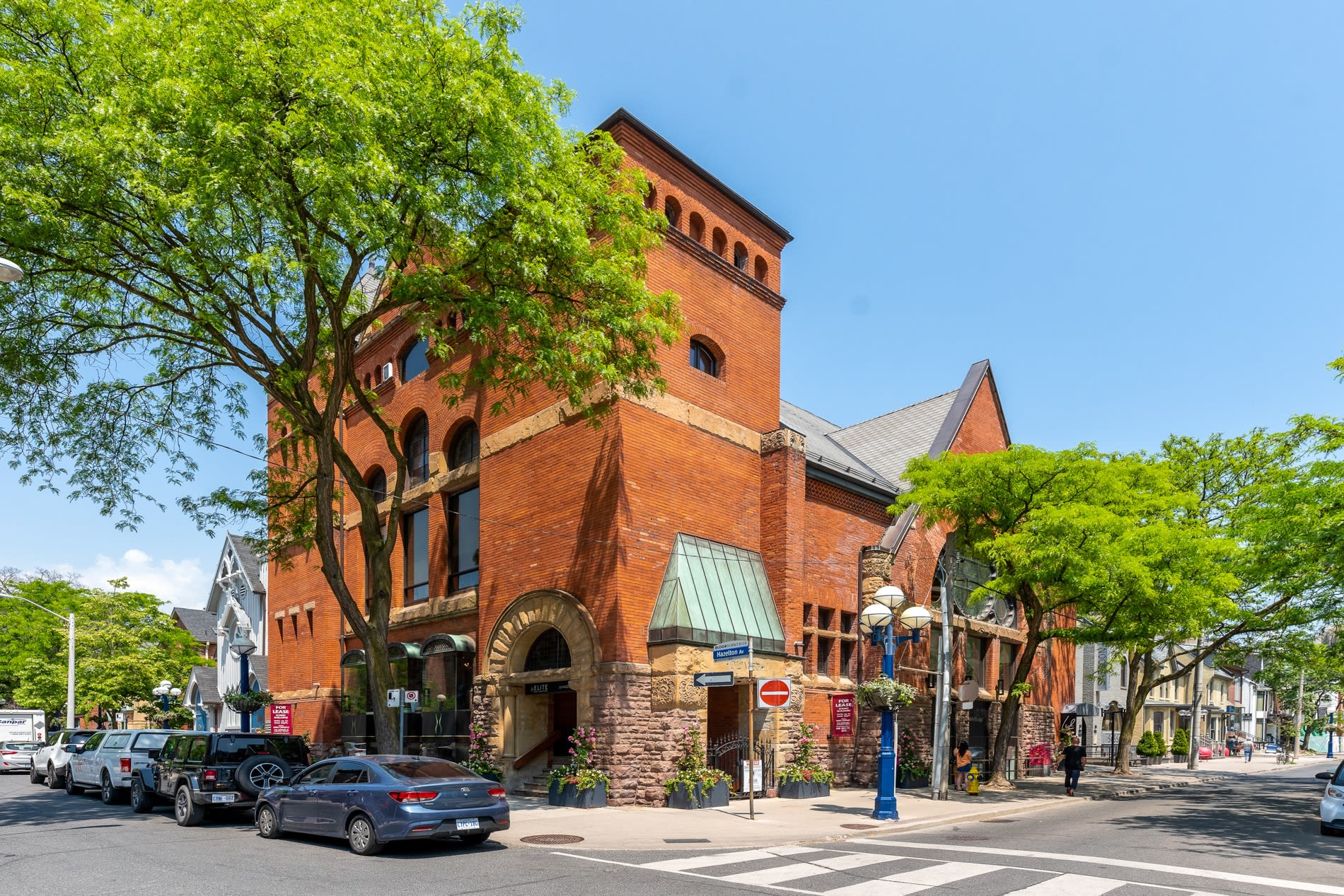 Yorkville Flagship 