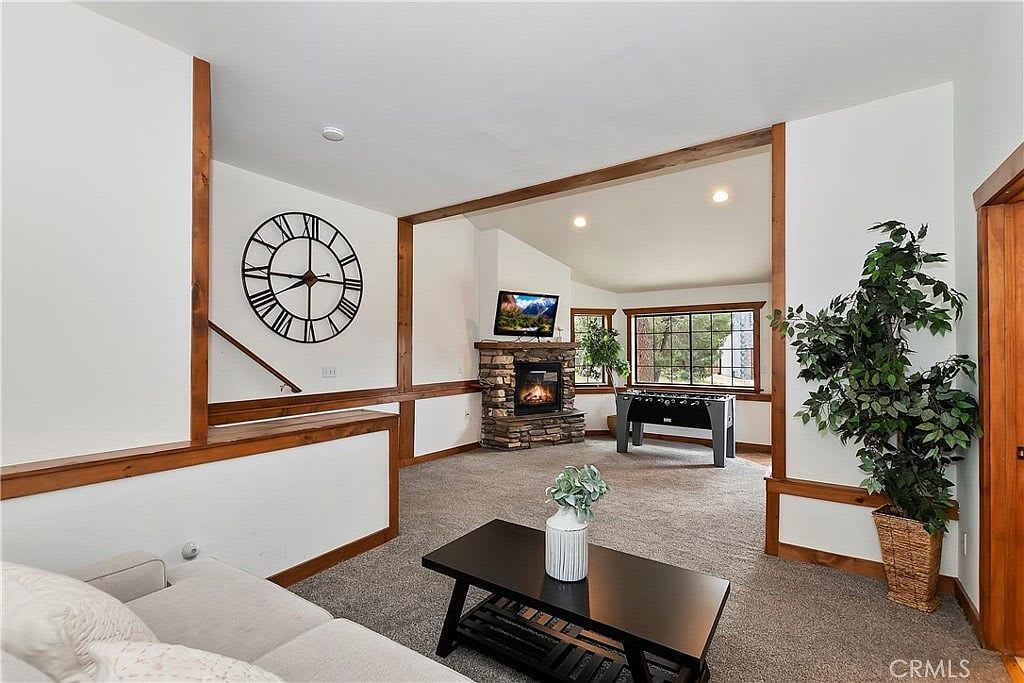 371 Starlight Cir