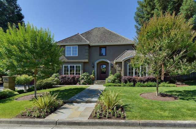 15712 Oak Knoll Dr