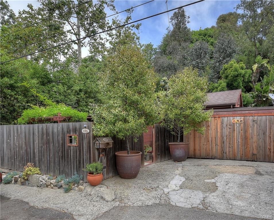 190 Canyon Acres Drive
