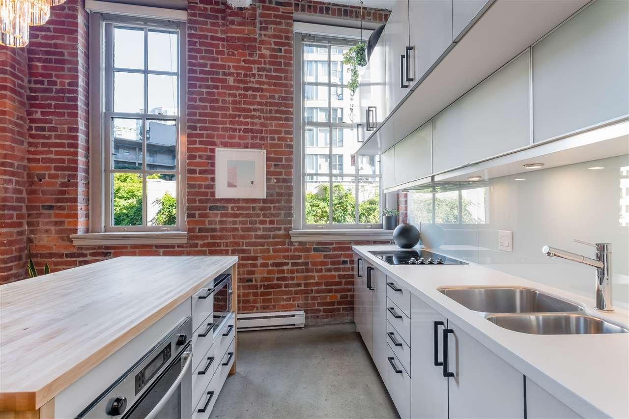207-546 Beatty St