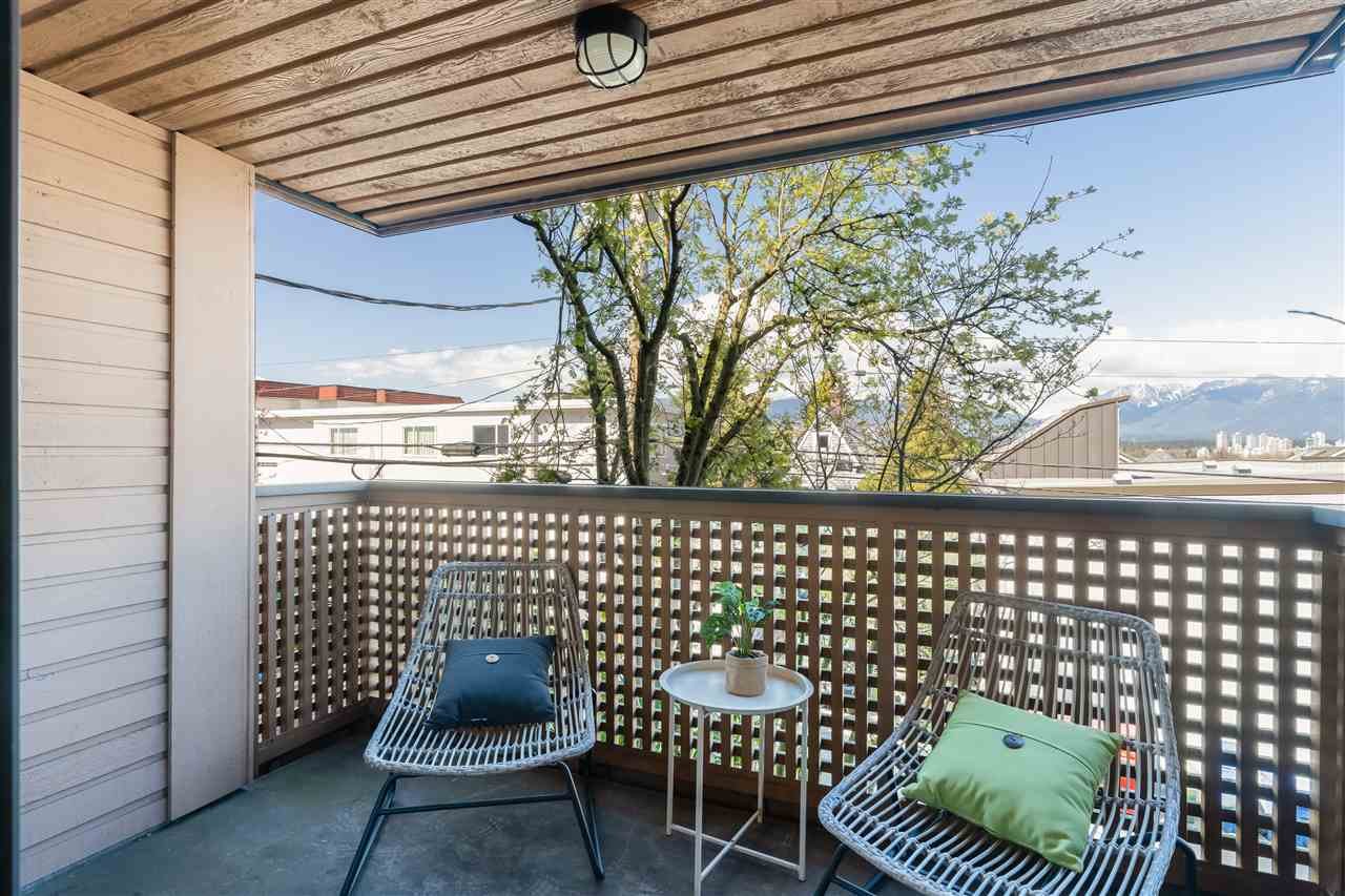 207-2211 W 2nd Ave