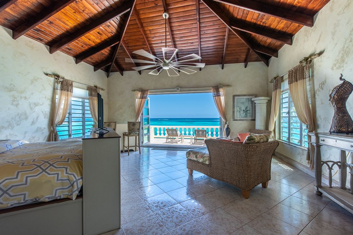 Ambrosia Villa- Shoal Bay East