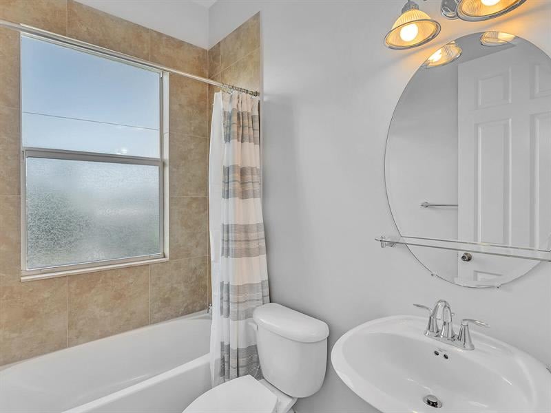 3216 NE 16th Street