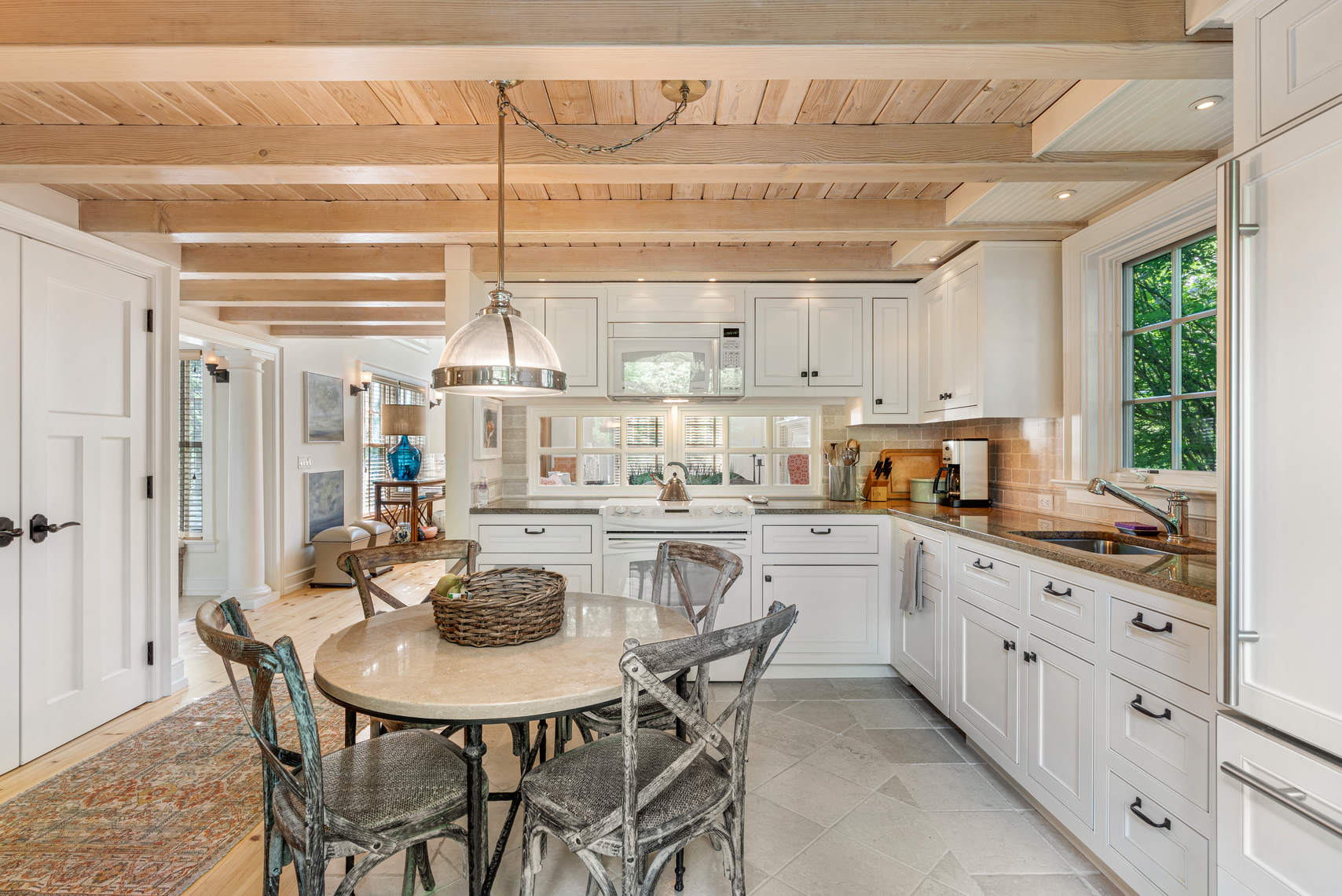 Picture Perfect Sag Harbor Village Cottage with Serene Water Views