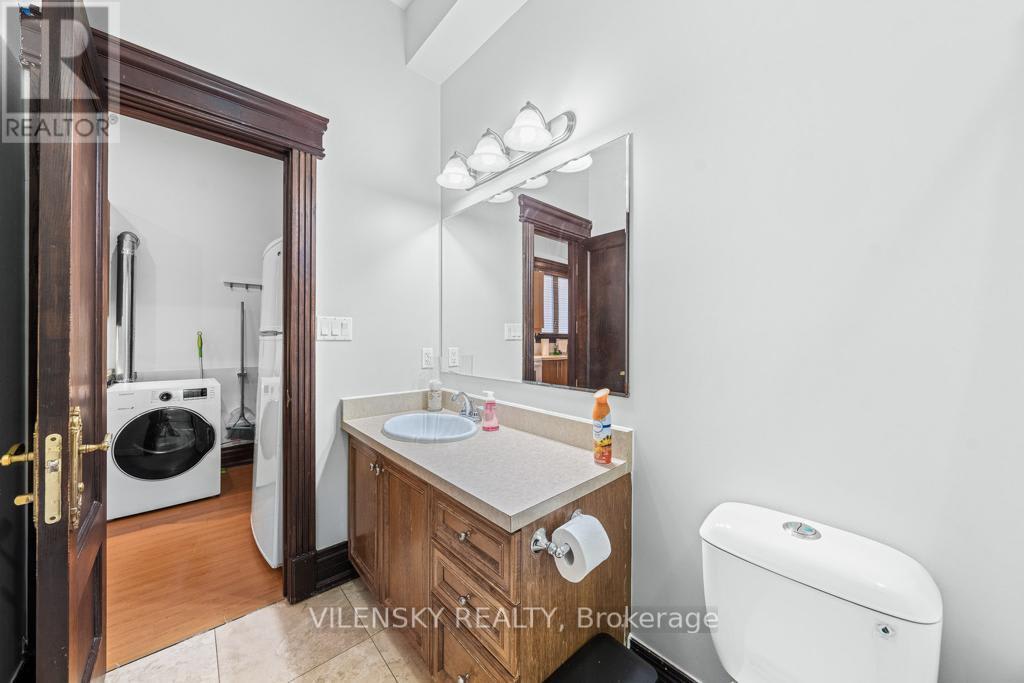 #BSMT -9193B Bathurst St
