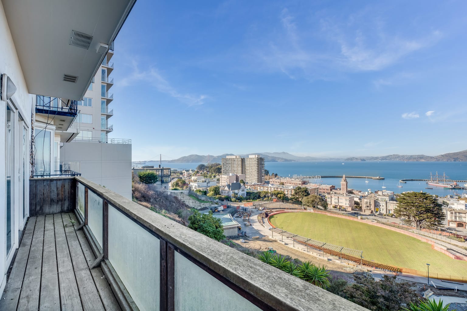 San Francisco Heaven - 1034 Chestnut Street